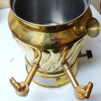 İmalatçısından en kaliteli parlak sarı sahlep kazanları modelleri kafelere pastanelere uygun tüplü sahlep makinası fabrikası üreticisinden toptan sıcak sahlep ısıtma kazanlı pirinç sahlep semaveri satış listesi tüplü bakır sahlep kazanı fiyatlarıyla